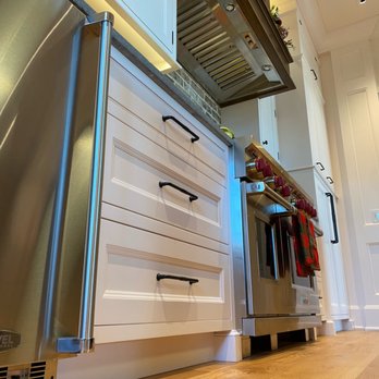 On The Level Construction - Stainless Steel Appliance Set Up - Flooring Near Me - North Charleston, South Carolina On The Level Construction - Stainless Steel Appliance Set Up - Flooring Near Me - North Charleston, South Carolina