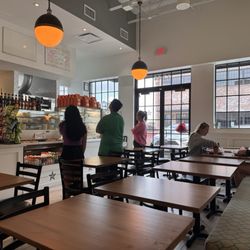 Bagel Bob’s - Benches have power outlets (20 Amp for us nerds)