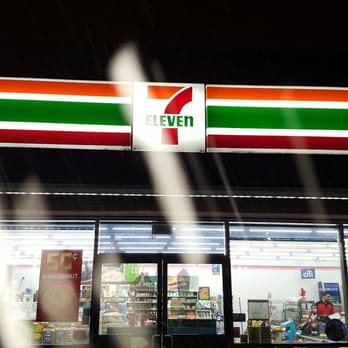 7-Eleven - The snow falls as I'm going for fresh coffee. - Convenience Stores Near Me - Carle Place, New York