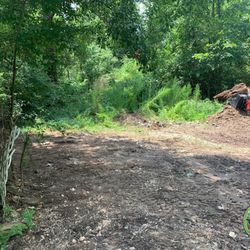All-In Hauling Junk Removal - All-In Hauling specializes in rental and investment property, large property, and eviction cleanouts with fast and reliable turn times.