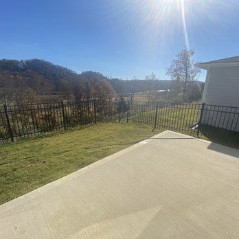 Disney Reed Ornamental - Aluminum fencing - Fences & Gates Near Me Disney Reed Ornamental - Aluminum fencing - Fences & Gates Near Me