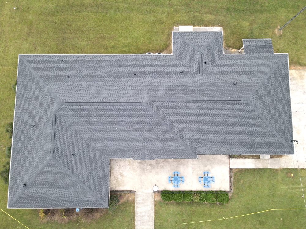 Slide of Oak Ridge Roofing