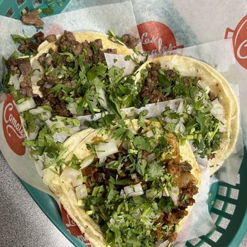 Taqueria Los Comales 3 - 2 steak and 1 al pastor tacos - Mexican Near Me - Chicago, Illinois Taqueria Los Comales 3 - 2 steak and 1 al pastor tacos - Mexican Near Me - Chicago, Illinois