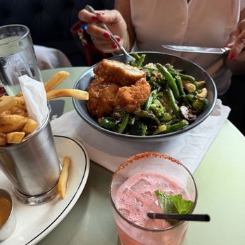 Doc B's Restaurant - Crispy cutlet bowl - American Near Me - Cary, North Carolina Doc B's Restaurant - Crispy cutlet bowl - American Near Me - Cary, North Carolina