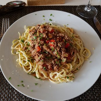 Birou Bar - Pasta Bolognese - Bars Near Me - Angra do Heroísmo, 20