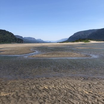 Rooster Rock State Park - Parks Near Me - Corbett, Oregon