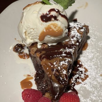 Pappadeaux Seafood Kitchen - Turtle Fudge Brownie - Seafood Near Me - Houston, Texas Pappadeaux Seafood Kitchen - Turtle Fudge Brownie - Seafood Near Me - Houston, Texas