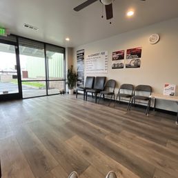 Kumho Tire Shop Inside Kumho Tire Shop Inside