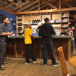 Colludium Brewing Company - Bar area