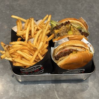 Tanner’s Prime Burgers - Tanner's Prime Burger - Burgers Near Me - Oceanside, California