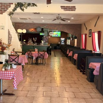 The Place - Inside - Pizza Near Me - Placerville, California