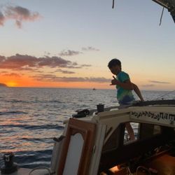 North Shore Sailboat Charter - Shaka