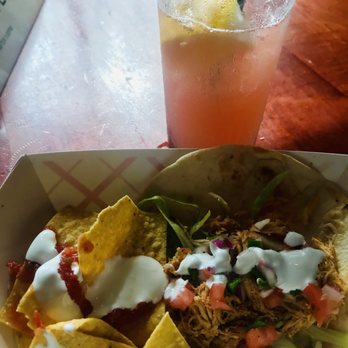 Jefferson Social - Taco, chips, and a vodka strawberry lemonade - Bars Near Me - Cincinnati, Ohio
