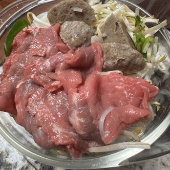 Suvans Kitchen - PHO BEEF Sirloin & Meatball - Thai Near Me - Lompoc, California Suvans Kitchen - PHO BEEF Sirloin & Meatball - Thai Near Me - Lompoc, California