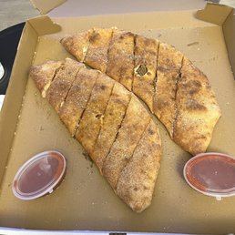 Calzones Calzones