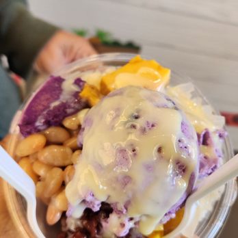 Lan Halo Halo Snack Shack - Classic Halo-Halo - Asian Fusion Near Me - Miami, Florida Lan Halo Halo Snack Shack - Classic Halo-Halo - Asian Fusion Near Me - Miami, Florida