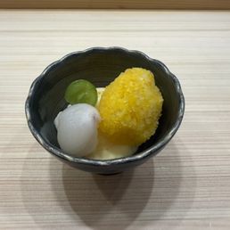Sorbet/fruit dessert Sorbet/fruit dessert