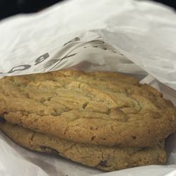 Whisk & Bowl - Peanut butter and chocolate chip cookies - so delicious!
