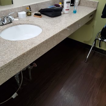 Super 8 by Wyndham Ontario - Hotels Near Me - Ontario, Oregon