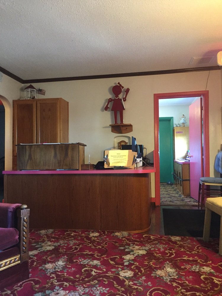 The Center Through the Looking Glass - grief counselor in Las Cruces, NM