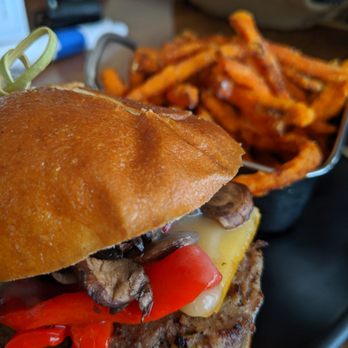 Summit Restaurant - American Near Me