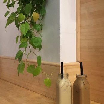 Plentea - Left: roasted oolong milk; Right: Coffee Milk - Tea Rooms Near Me - San Francisco, California Plentea - Left: roasted oolong milk; Right: Coffee Milk - Tea Rooms Near Me - San Francisco, California