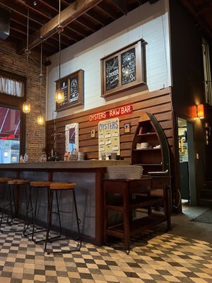 Oyster House Seafood & O-Bar by null