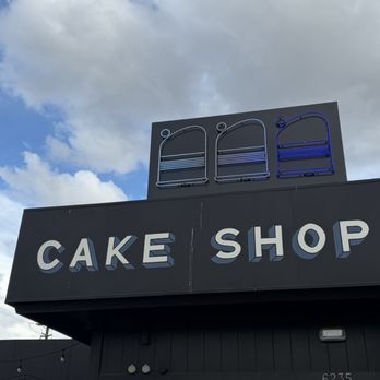 Deep Sea Sugar & Salt - outside - Custom Cakes Near Me - Seattle, Washington Deep Sea Sugar & Salt - outside - Custom Cakes Near Me - Seattle, Washington