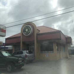 Shipley Do-Nuts - Outside