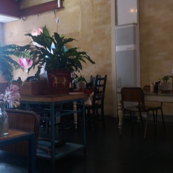Ruby Cafe - Inside - Cafes Near Me - Kyneton, VIC Ruby Cafe - Inside - Cafes Near Me - Kyneton, VIC