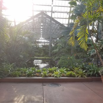 Garfield Park Conservatory - Parks Near Me - Chicago, Illinois