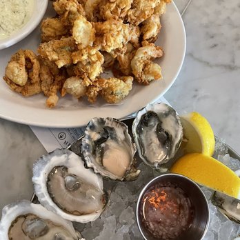 Neptune Oyster - Fried clams - Seafood Near Me - Boston, Massachusetts