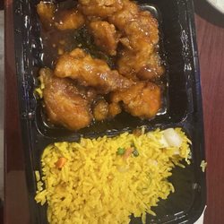 Red Flower Chinese Restaurant - General tso