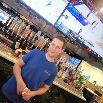 Honor Brewing Company - Chantilly - That's Chase! - Breweries Near Me - Chantilly, Virginia