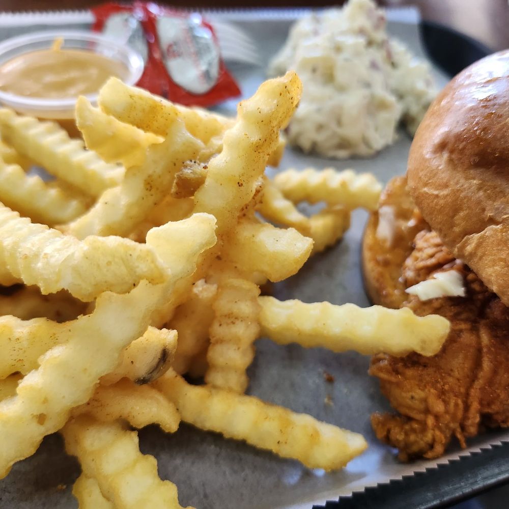 Byrd's Hot Chicken - Chicken Shop Near Me - Skokie, Illinois Byrd's Hot Chicken - Chicken Shop Near Me - Skokie, Illinois