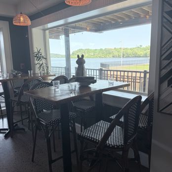 Tate’s - Indoor seating - Venues & Event Spaces Near Me - Middletown, Connecticut