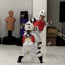 Escolta Martial Arts - Sparring 5yr old