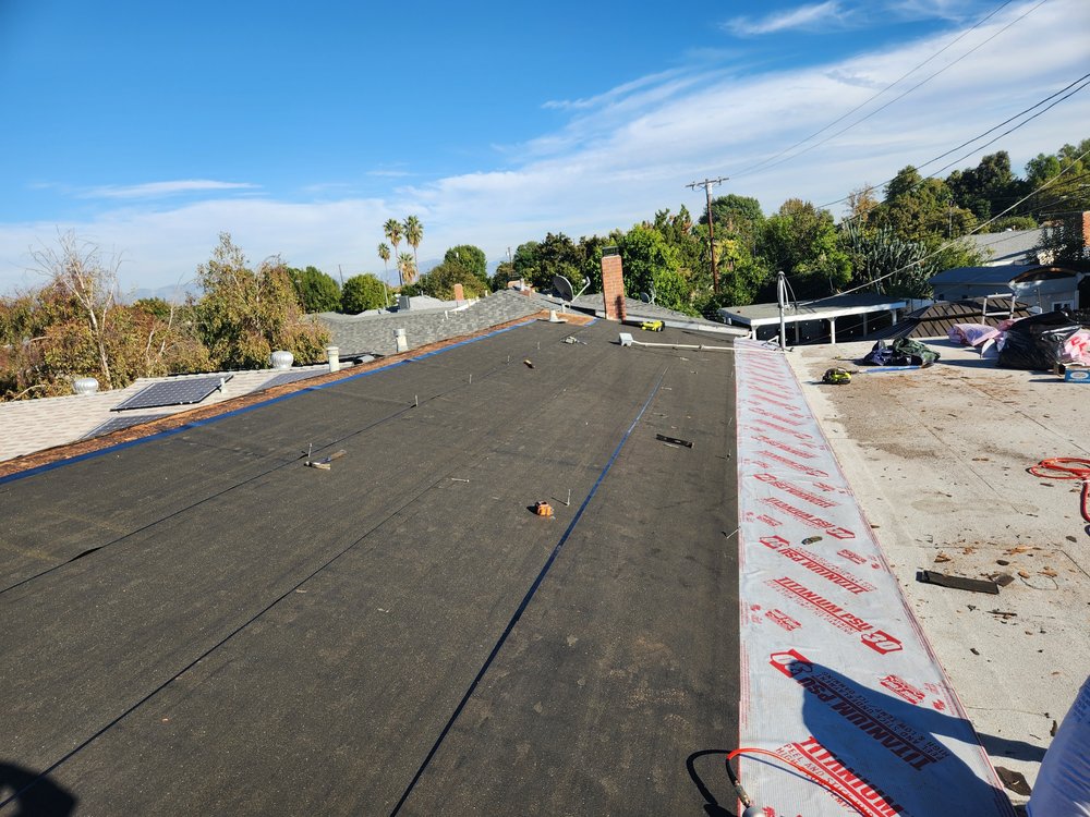 Slide of Renova Construction