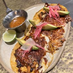 Dos Almas - Octopus tacos