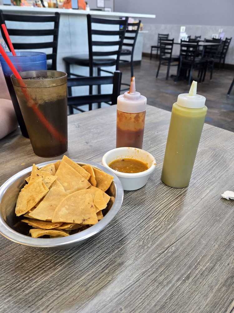 Taqueria chicaly — Mexican restaurant in Hutchins