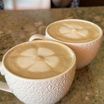 Kountry Kitchen - Delicious Hot Macnut Lattes - American Near Me - Kapaa, Hawaii