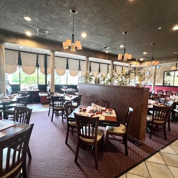 Carlucci's Grill - West Windsor - Indoors - Italian Near Me - Princeton Junction, New Jersey Carlucci's Grill - West Windsor - Indoors - Italian Near Me - Princeton Junction, New Jersey