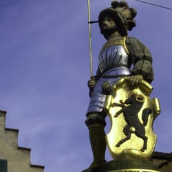 Figurenbrunnen - Der Platzbrunnen: die Figur die erst auf dem Munot stand