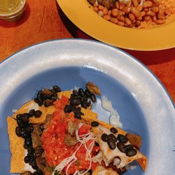 Burrito Perdido - Mini steak nacho & burrito bowl half steak half veg