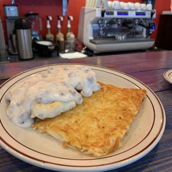 suzy Q's - Biscuits & sausage gravy served with hash browns - Coffee & Tea Near Me - Temple, Texas