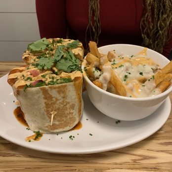 Slapfish - Epic Shrimp Burrito & Clam Chowder Fries - Seafood Near Me - Indianapolis, Indiana