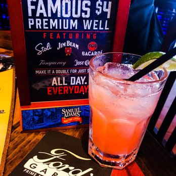Ford's Garage Wesley Chapel - Stoli Strawberry vodka and lemonade - Burgers Near Me - Lutz, Florida