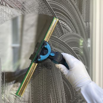 GlassMaster Window Cleaning - How IWC Window Cleaning washes windows. - Window Washing Near Me