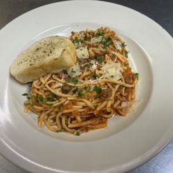 Bianchi's Hilltop Restaurant - Bolognese Pasta
