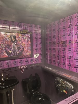 Ms. Mae's by null